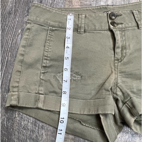 Express Womens Shorts Olive Distressed Khaki Size 2 - Picture 8 of 8